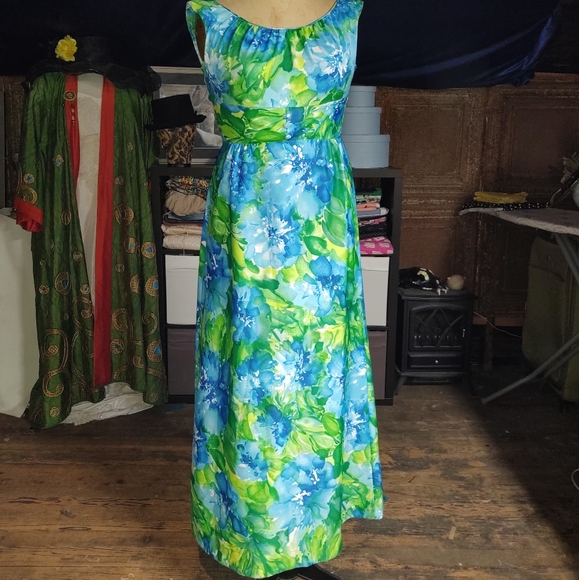 Vintage 1960s floral maxi - Picture 1 of 3